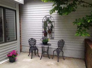 9317 Eagle View Dr, Lafayette Hill, PA 19444