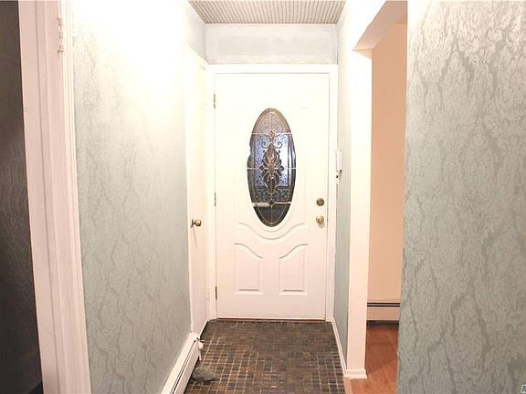 2nd image of 140 Herbert Ave