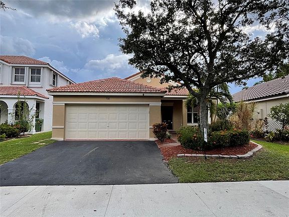 2nd image of 735 Sand Creek Cir #0