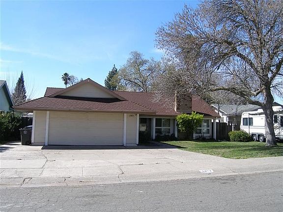 2nd image of 5913 Brittany Way