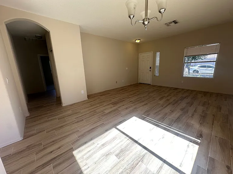 3726 E Longhorn Dr — Photo 6