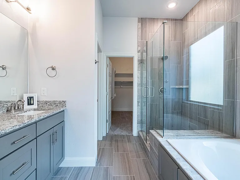 5304 SW Stanford Ct — Photo 12