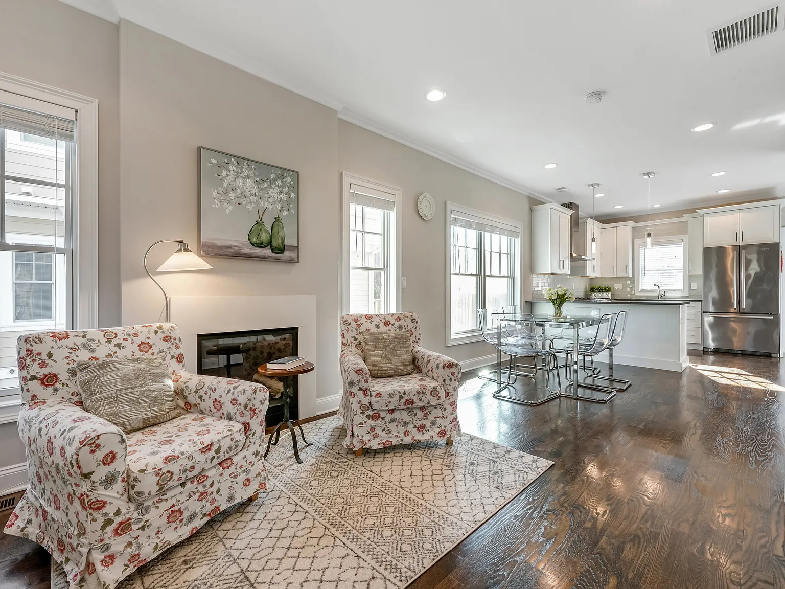 3 bed, 4.5 bath, 1853 sqft, $6,000 — Photo 4
