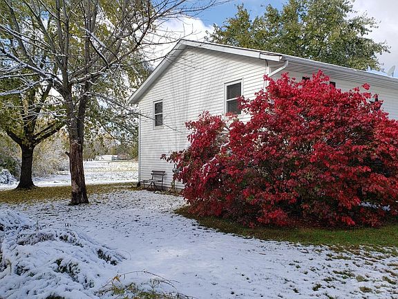 5th image of 200 Maplewood Cir
