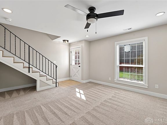 2nd image of 719 Clareridge Ln