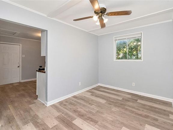 5th image of 511 Meadow Wood Curv E