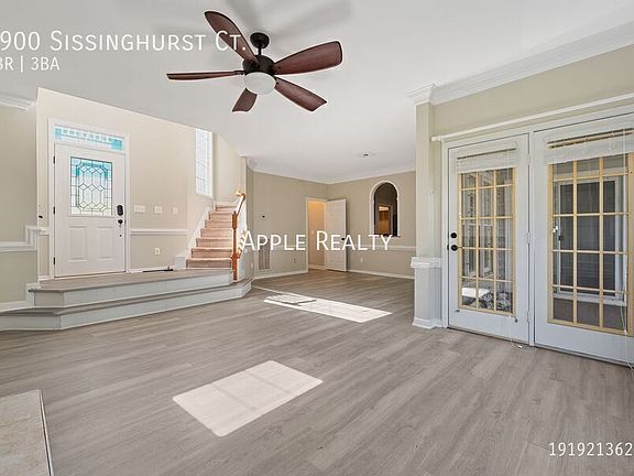 3rd image of 2900 Sissinghurst Ct