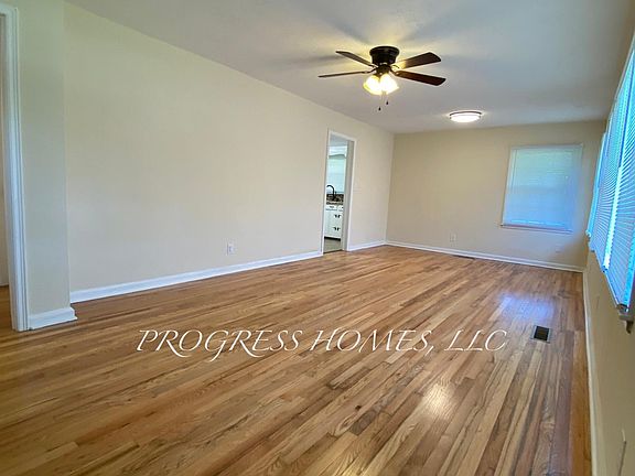 2nd image of 1517 Somerville Rd SE