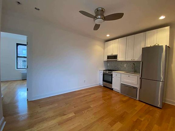 2nd image of 380 S 4th St #26A