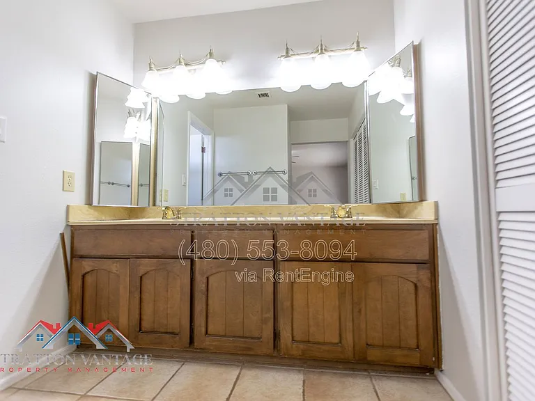 10700 E Hope Dr — Photo 36