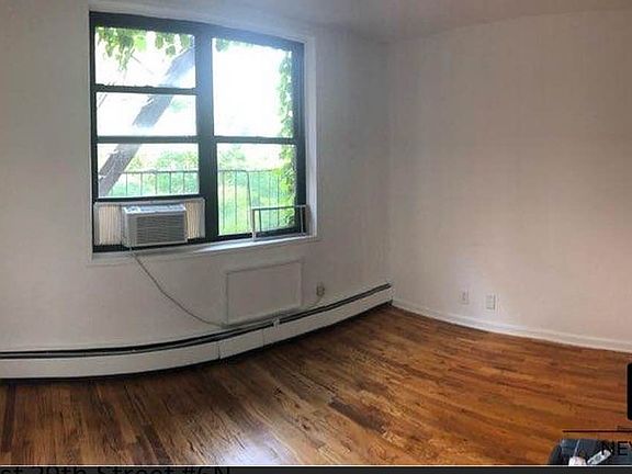 4th image of 229 E 29th St APT 3N