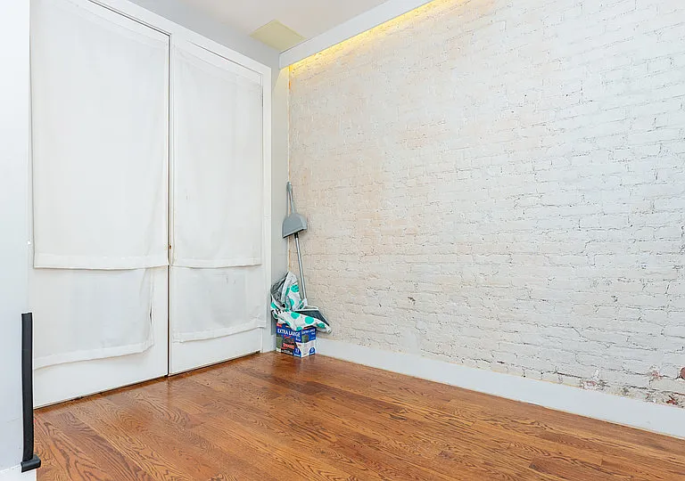 102 Rogers Ave #4 — Photo 9