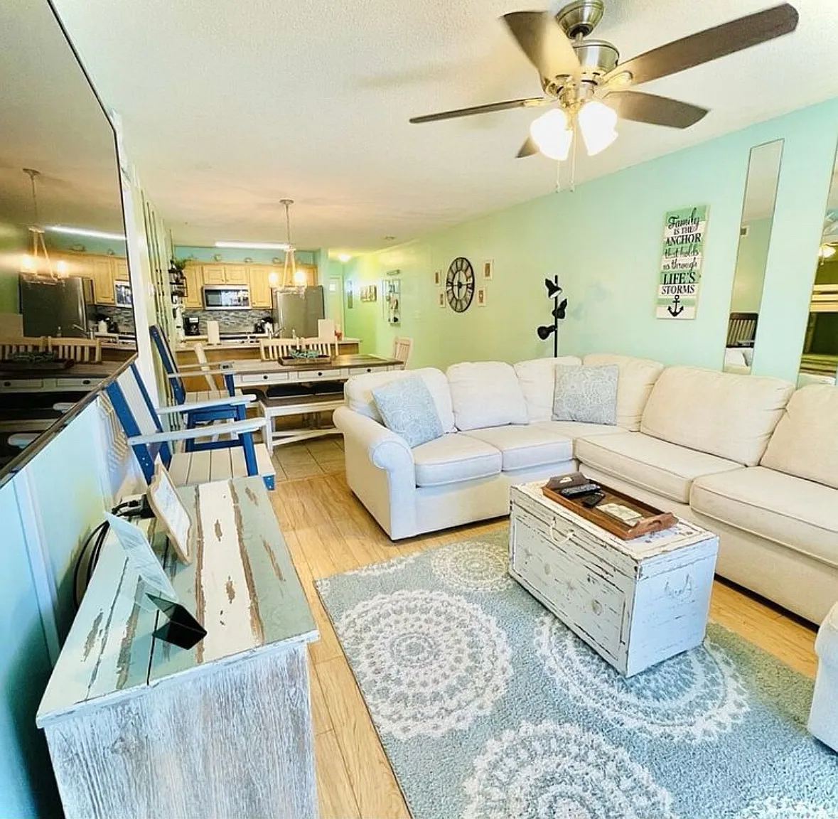 2 bed, 850 sqft, $2,800 — Photo 1