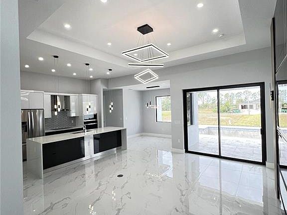 4th image of 4008 Garden BLVD