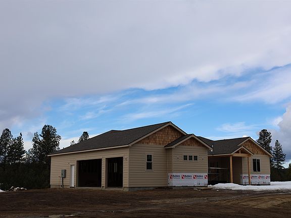 2nd image of 31914 Zander Ln