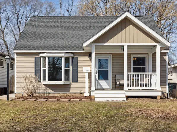2752 Blackstone Ave, Minneapolis, MN 55416