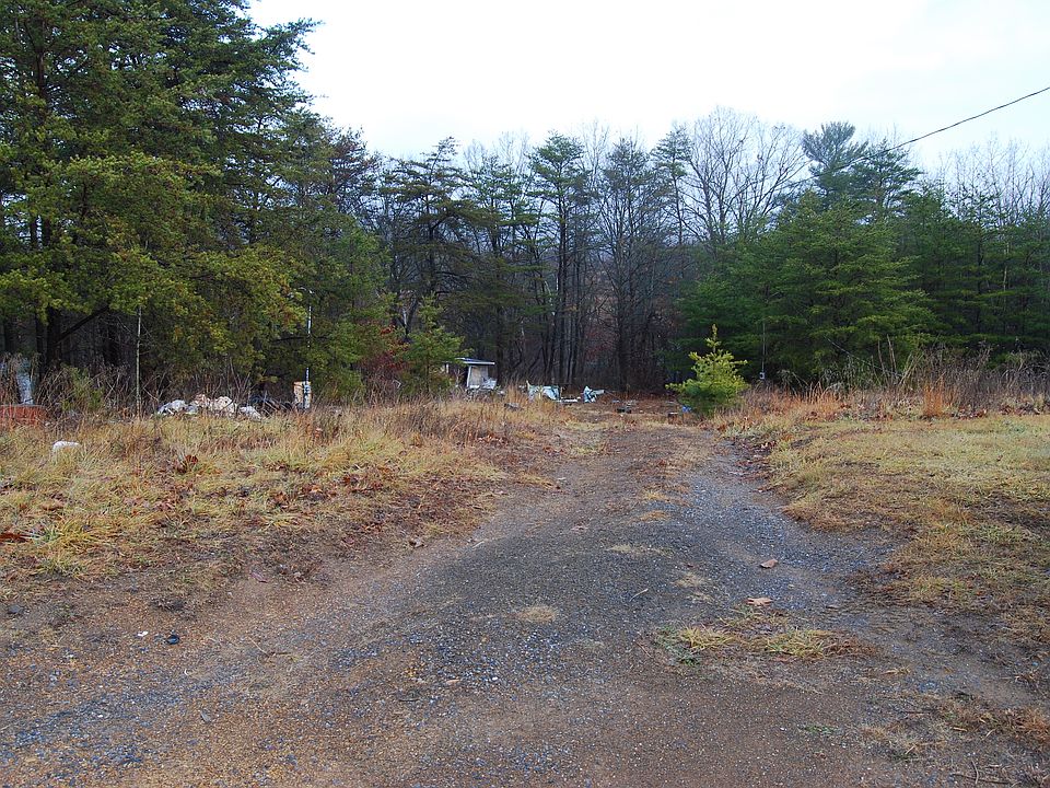 1st image of 526 Arnold Dr
