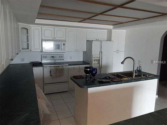 5th image of 18838 Gulf Blvd APT 201
