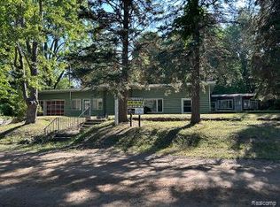 4831 Georgia Dr, Orion, MI