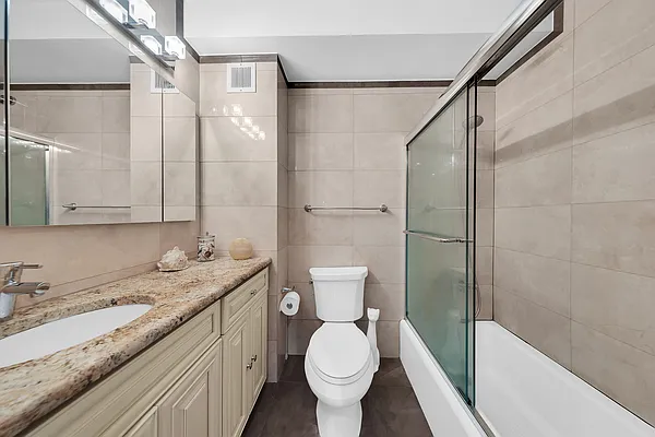 Rented by R New York | media 5