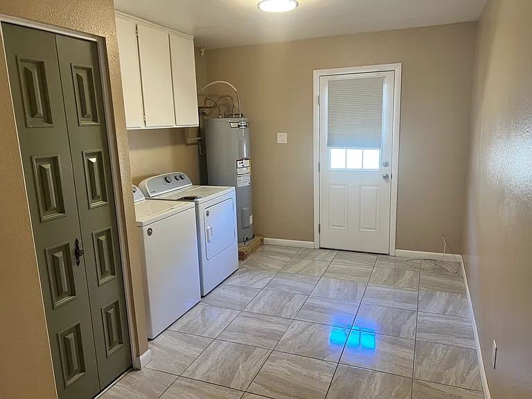 602 E Lodge Dr — Photo 10