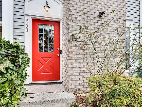 4th image of 6604 Wellington Sq