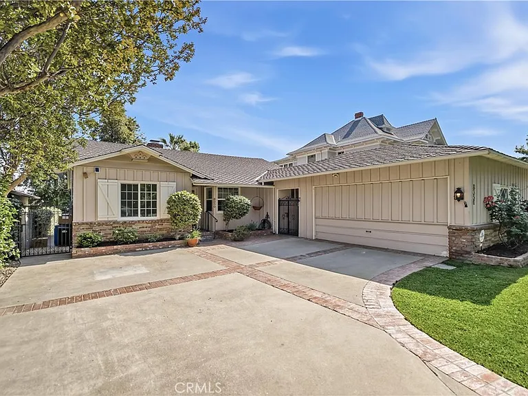 8350 Duarte Rd — Photo 5