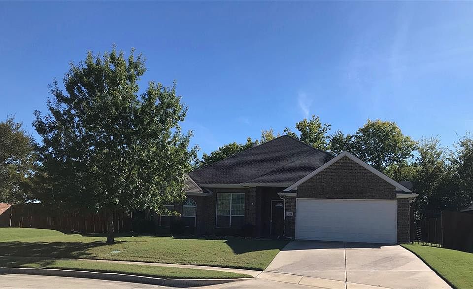 1st image of 1212 Arthurs Ct