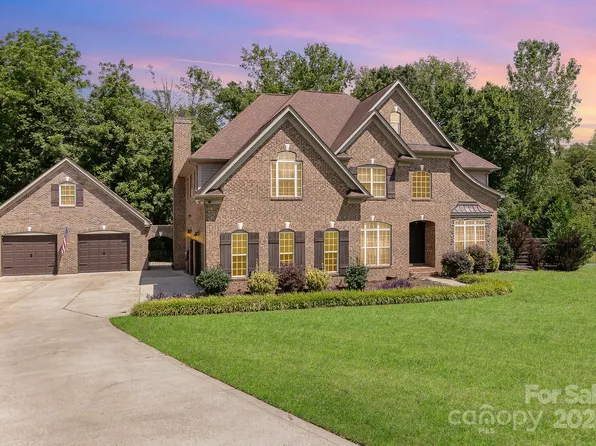 2070 Applebrook Dr, Monroe, NC 28110