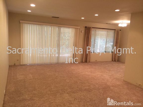 5th image of 5355 Terrace Oak Cir