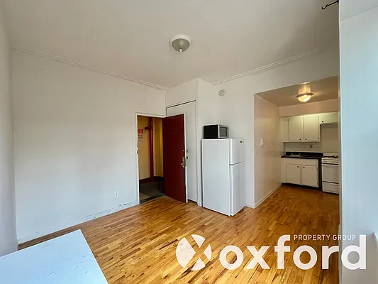 Rented by Oxford Property Group | media 3