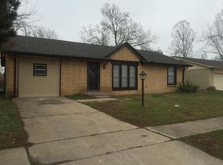 1697 S Sycamore Ave, Broken Arrow, OK 74012