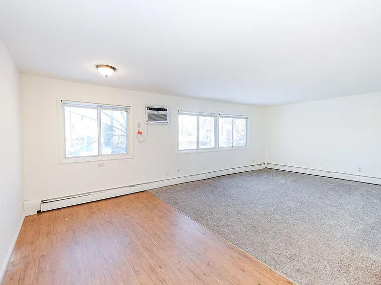 Corner 29 Apartments — Photo 16