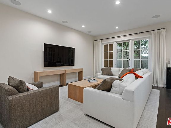 5th image of 11500 San Vicente Blvd APT 216