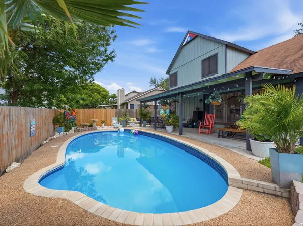302 HORNBEAN LN, Cibolo, TX 78108