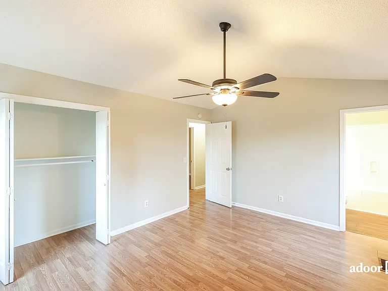 6445 Freda Dr — Photo 13