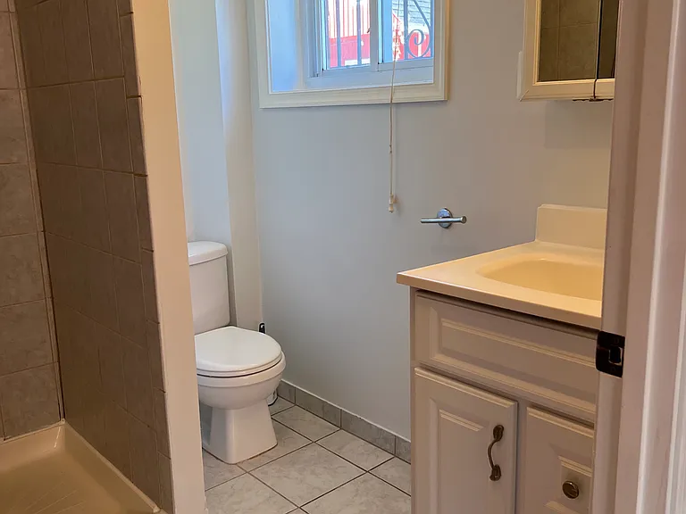 618 Geranium St NW #1 — Photo 4