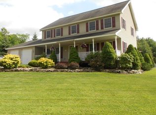 296 Saw Mill Rd, Greentown, PA 18426