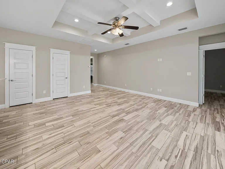 305 Evergreen St — Photo 6
