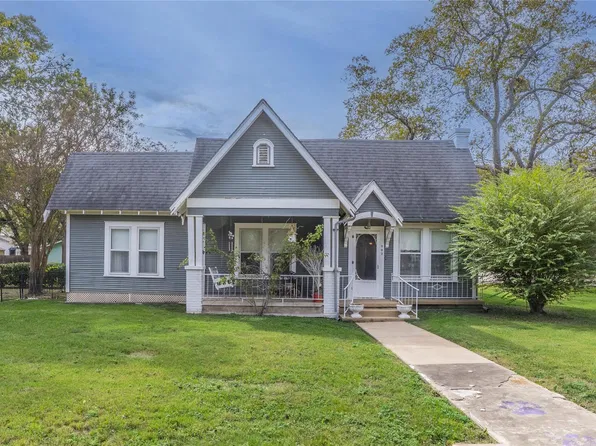 302 Alva St, Thrall, TX 76578