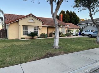 661 N Larch Ave, Rialto, CA 92376