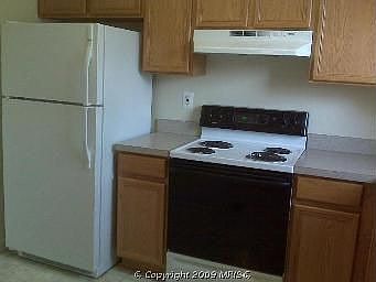 2nd image of 204 Surrey Club Ln