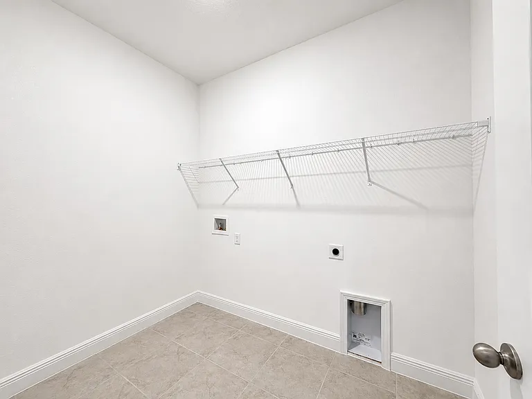 2244 Axel St — Photo 10