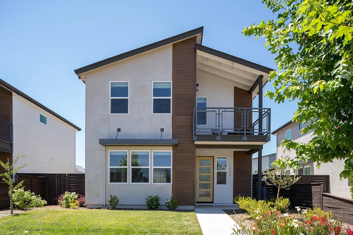 Building Photo - 1804 Notre Dame Blvd