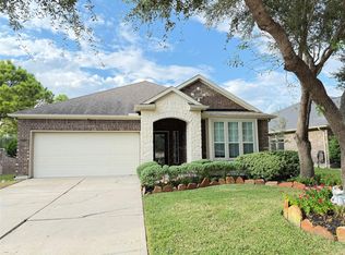13115 Southern Valley Dr, Pearland, TX 77584