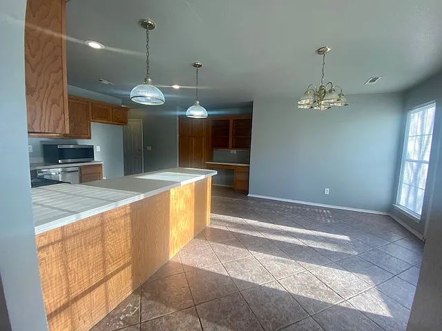 3225 Silverton St — Photo 5