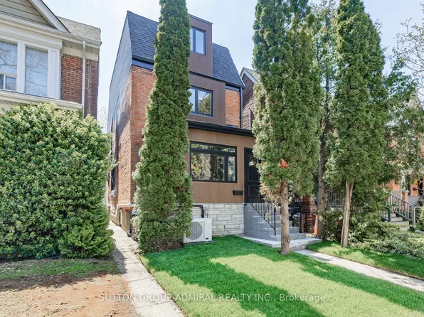 109 Fermanagh Ave, Toronto, ON M6R 1M1