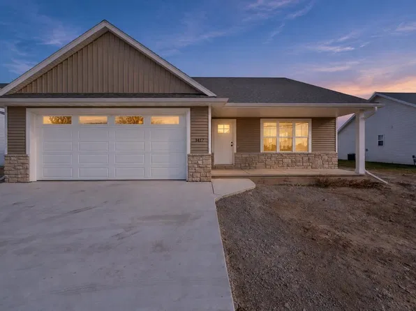 1417 Hoffman Rd, Green Bay, WI 54311