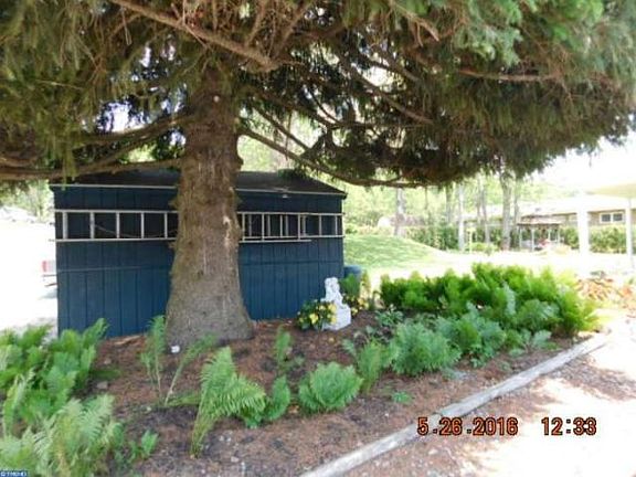 3rd image of 36 Deppen Dr