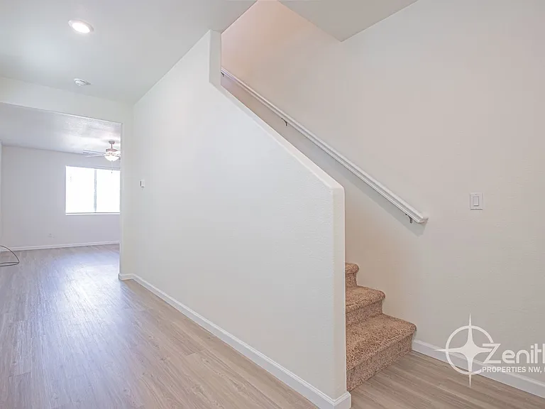 1316 W 15th Ave — Photo 8